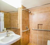 Ramada Tropics Resort/Conference Center Room