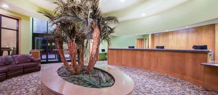 Ramada Tropics Resort/Conference Center Lobby