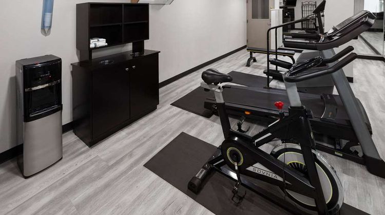 Days Inn & Suites Northwest Indianapolis Health