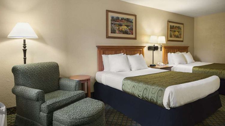 Days Inn & Suites Stuttgart Room