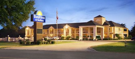 Days Inn & Suites Stuttgart Exterior