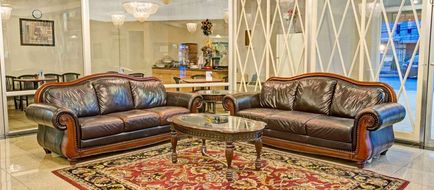 Howard Johnson Pikesville Lobby