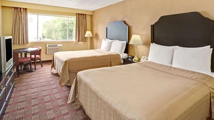 Howard Johnson Pikesville Room
