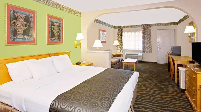 <b>Days Inn & Suites Starkville Room</b>. Images powered by <a href="https://iceportal.shijigroup.com/" title="IcePortal" target="_blank">IcePortal</a>.