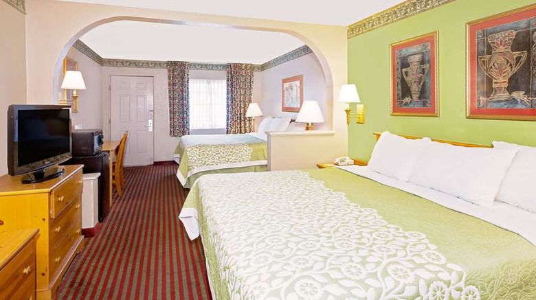<b>Days Inn & Suites Starkville Room</b>. Images powered by <a href="https://iceportal.shijigroup.com/" title="IcePortal" target="_blank">IcePortal</a>.