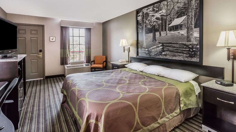 <b>Super 8 Clinton Room</b>. Images powered by <a href="https://iceportal.shijigroup.com/" title="IcePortal" target="_blank">IcePortal</a>.