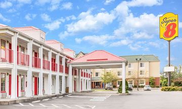 Super 8 Clinton