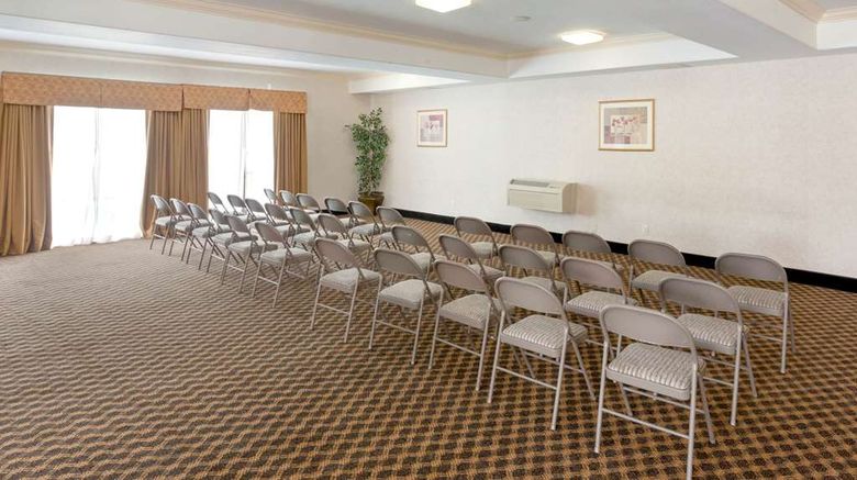 <b>Howard Johnson Inn & Suites Pico Rivera Meeting</b>. Images powered by <a href="https://iceportal.shijigroup.com/" title="IcePortal" target="_blank">IcePortal</a>.