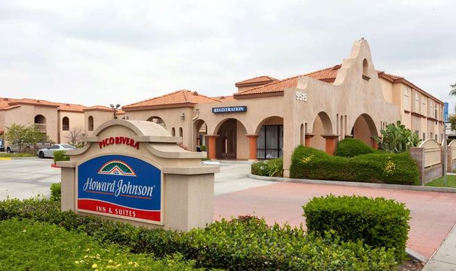 Howard Johnson Inn & Suites Pico Rivera Exterior