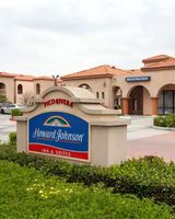Howard Johnson Inn & Suites Pico Rivera