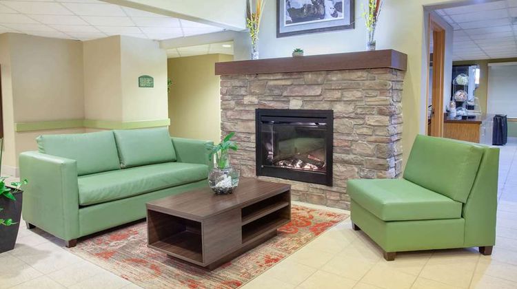 Super 8 Midland Lobby