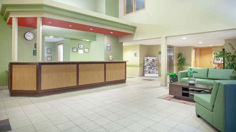 Super 8 Midland Lobby