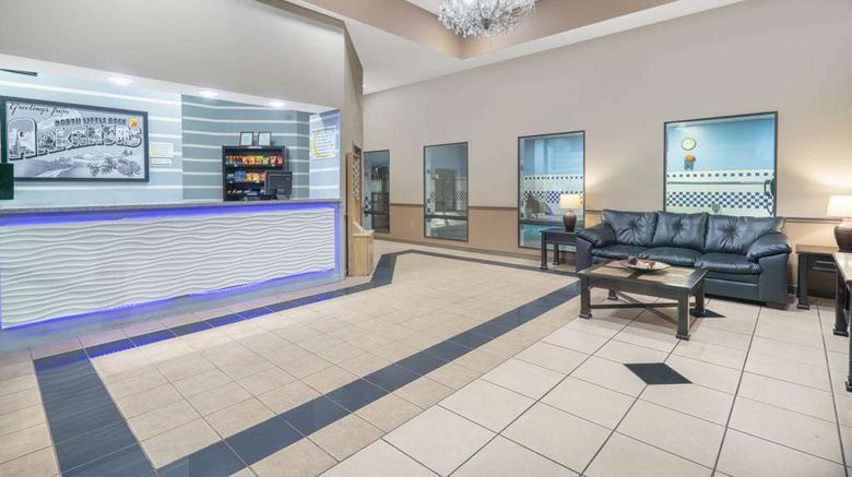 <b>Super 8 North Little Rock/McCain Lobby</b>. Images powered by <a href="https://iceportal.shijigroup.com/" title="IcePortal" target="_blank">IcePortal</a>.