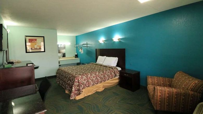 <b>Travelodge Parkersburg Room</b>. Images powered by <a href="https://iceportal.shijigroup.com/" title="IcePortal" target="_blank">IcePortal</a>.