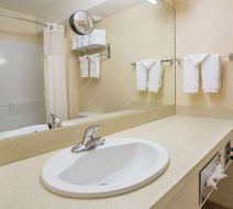Days Inn Manitou Springs Room