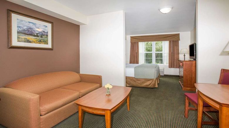 <b>Days Inn Manitou Springs Suite</b>. Images powered by <a href="https://iceportal.shijigroup.com/" title="IcePortal" target="_blank">IcePortal</a>.