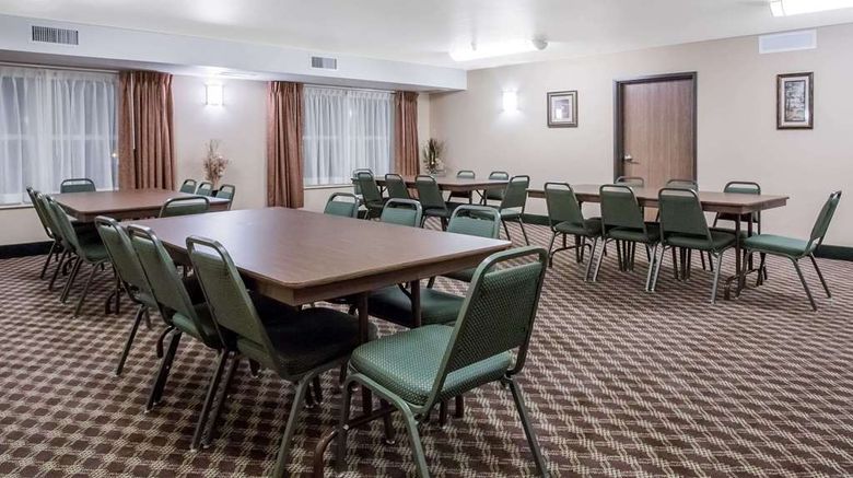 <b>Days Inn Manitou Springs Meeting</b>. Images powered by <a href="https://iceportal.shijigroup.com/" title="IcePortal" target="_blank">IcePortal</a>.