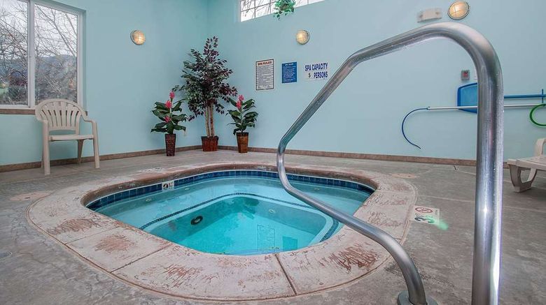 <b>Days Inn Manitou Springs Pool</b>. Images powered by <a href="https://iceportal.shijigroup.com/" title="IcePortal" target="_blank">IcePortal</a>.