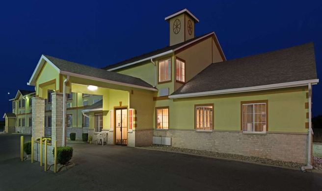 Days Inn Cameron Exterior