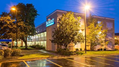 Baymont Inn & Suites Louisville East
