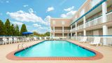Baymont Inn & Suites Louisville East Pool