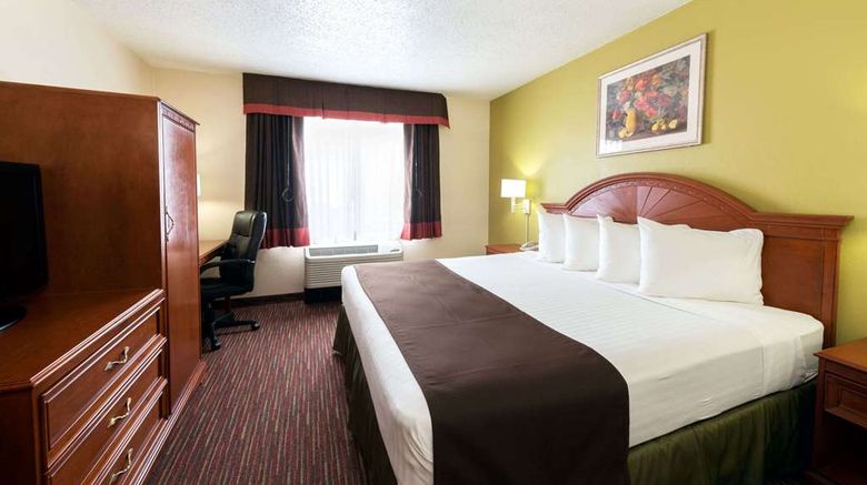 <b>Baymont Inn & Suites Louisville East Room</b>. Images powered by <a href="https://iceportal.shijigroup.com/" title="IcePortal" target="_blank">IcePortal</a>.