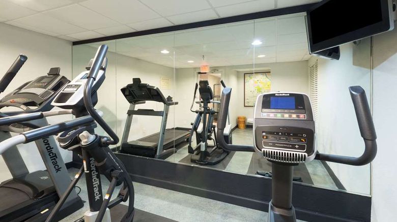 <b>Baymont Inn & Suites Louisville East Recreation</b>. Images powered by <a href="https://iceportal.shijigroup.com/" title="IcePortal" target="_blank">IcePortal</a>.