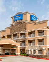 Baymont Inn & Suites Galveston
