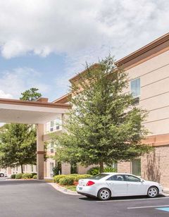 Baymont Inn & Suites Savannah South