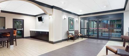 Baymont Inn & Suites Augusta Riverwatch Lobby