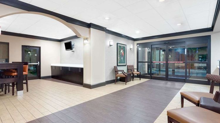 Baymont Inn & Suites Augusta Riverwatch Lobby