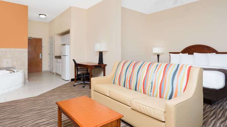 Baymont Inn & Suites Augusta Riverwatch Room