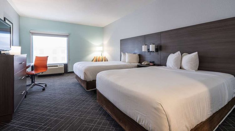 Baymont Inn & Suites Augusta Riverwatch Room