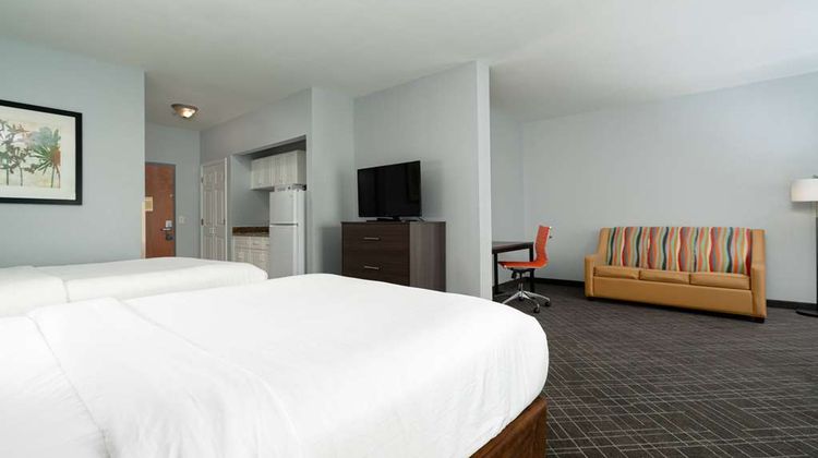 Baymont Inn & Suites Augusta Riverwatch Room