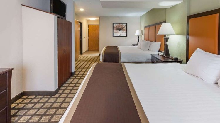 Baymont Inn & Suites Gaylord Room