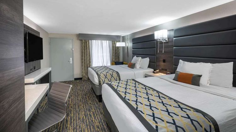 Baymont Inn & Suites Murfreesboro Room