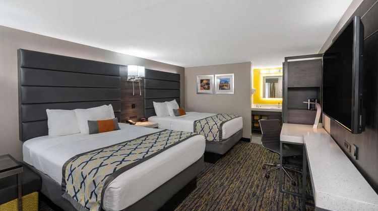 Baymont Inn & Suites Murfreesboro Room
