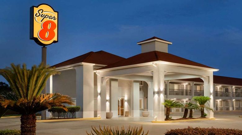 <b>Super 8 Lake Charles Northeast Exterior</b>. Images powered by <a href="https://iceportal.shijigroup.com/" title="IcePortal" target="_blank">IcePortal</a>.