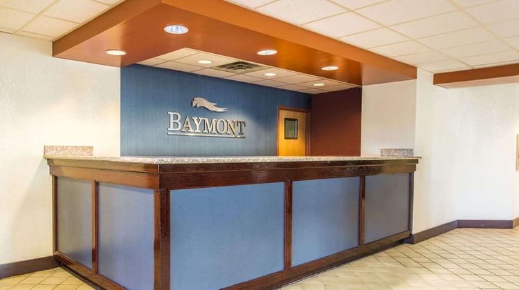 Baymont by Wyndham Cincinnati Lobby