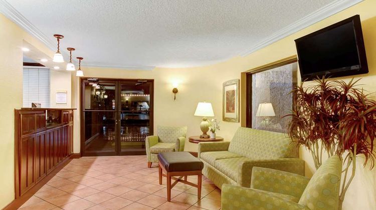 Days Inn Kissimmee West Lobby