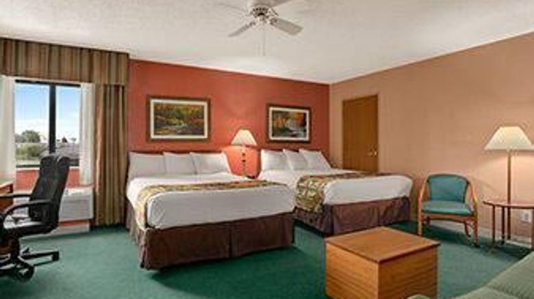 <b>Baymont Inn & Suites Sullivan Room</b>. Images powered by <a href="https://iceportal.shijigroup.com/" title="IcePortal" target="_blank">IcePortal</a>.
