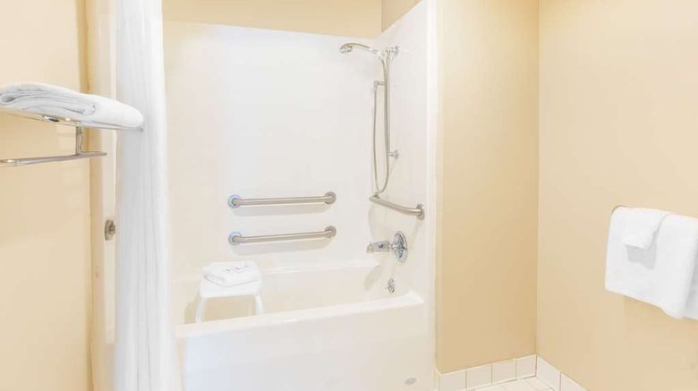 <b>Baymont Inn & Suites Jonesboro Room</b>. Images powered by <a href="https://iceportal.shijigroup.com/" title="IcePortal" target="_blank">IcePortal</a>.