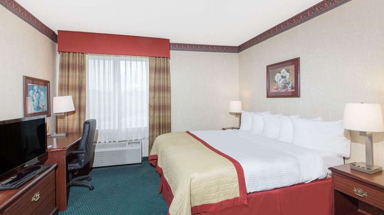 <b>Baymont Inn & Suites Jonesboro Room</b>. Images powered by <a href="https://iceportal.shijigroup.com/" title="IcePortal" target="_blank">IcePortal</a>.