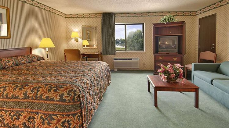 Baymont Inn & Suites Corydon Suite