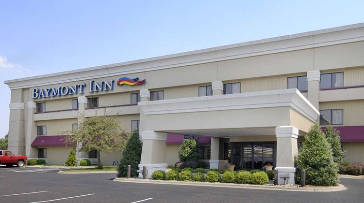 Baymont Inn & Suites Corydon Exterior