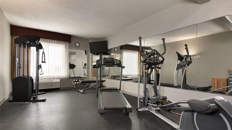 <b>Baymont Inn & Suites Rockford Health</b>. Images powered by <a href="https://iceportal.shijigroup.com/" title="IcePortal" target="_blank">IcePortal</a>.