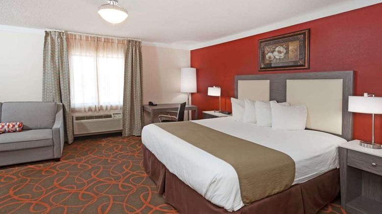 <b>Baymont Inn & Suites Chicago/Alsip Suite</b>. Images powered by <a href="https://iceportal.shijigroup.com/" title="IcePortal" target="_blank">IcePortal</a>.