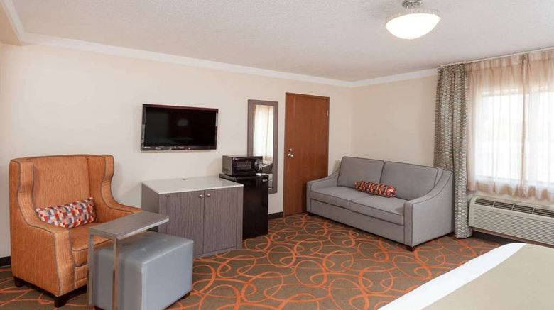 <b>Baymont Inn & Suites Chicago/Alsip Suite</b>. Images powered by <a href="https://iceportal.shijigroup.com/" title="IcePortal" target="_blank">IcePortal</a>.