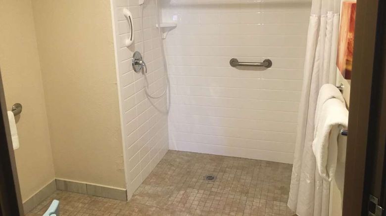 <b>Baymont Inn & Suites Chicago/Alsip Room</b>. Images powered by <a href="https://iceportal.shijigroup.com/" title="IcePortal" target="_blank">IcePortal</a>.