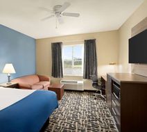 Baymont Inn & Suites Ft. Leonard Room